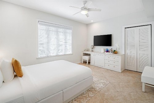 Cardozo Hotel - image 48