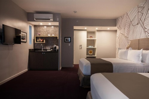 L Hotel - image 7