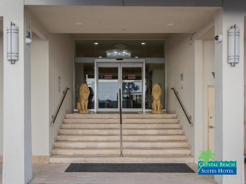 Crystal Beach Suites Oceanfront Hotel - image 10