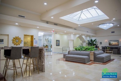 Crystal Beach Suites Oceanfront Hotel - image 17