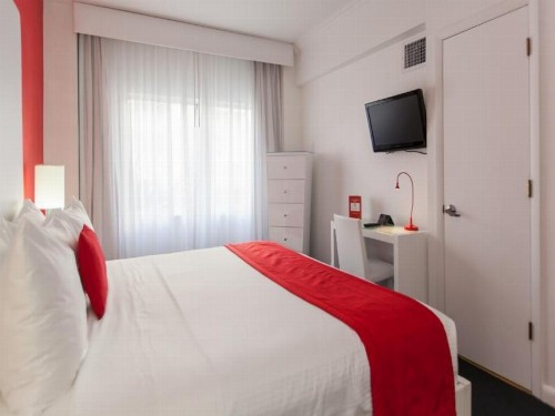 Red South Beach Hotel - image 12