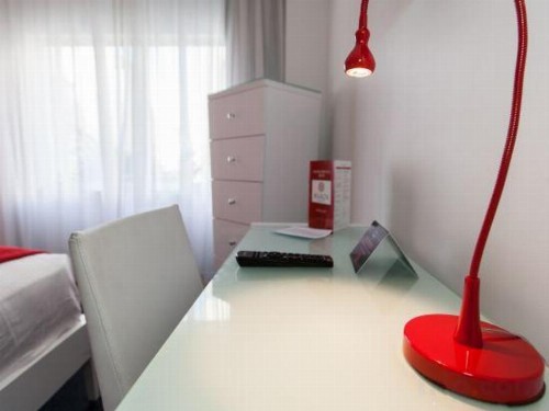 Red South Beach Hotel - image 15