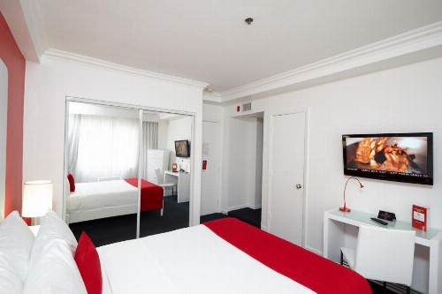 Red South Beach Hotel - image 17