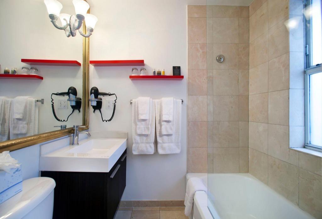 Red South Beach Hotel - image 7