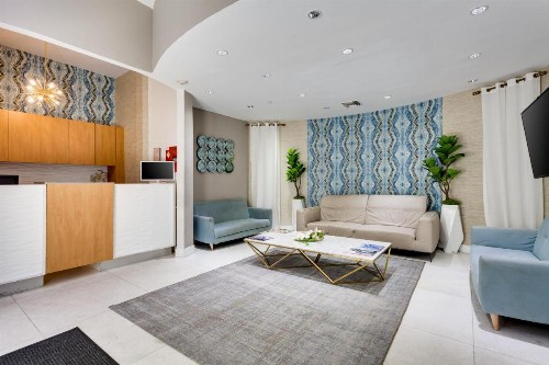 Congress Suites at the Strand - image 2