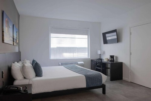 Mimosa Hotel - image 20