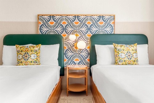 South Beach Plaza Hotel - image 17