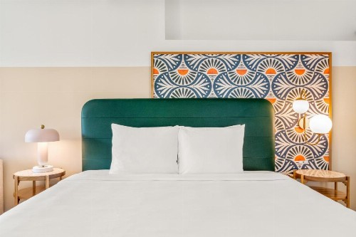 South Beach Plaza Hotel - image 43