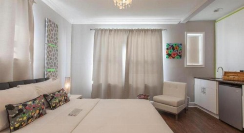 Odyssey of South Beach Apart Hotel - image 1