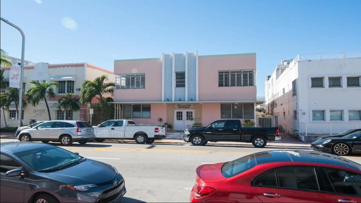 Island House South Beach - main image