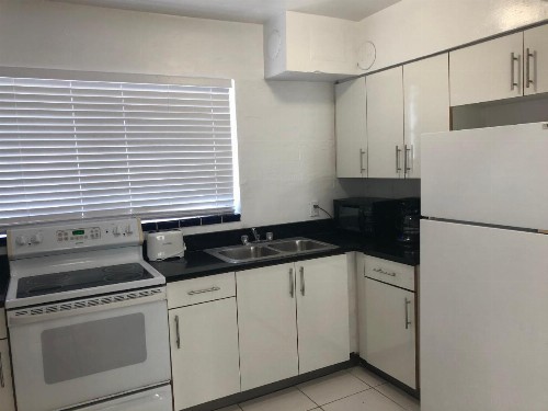 Beach Place Hotel - image 17