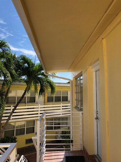 Beach Place Hotel - image 23