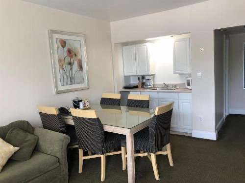 Beach Place Hotel - image 36