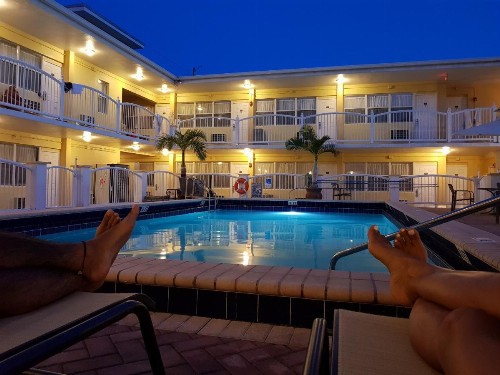 Beach Place Hotel - image 44