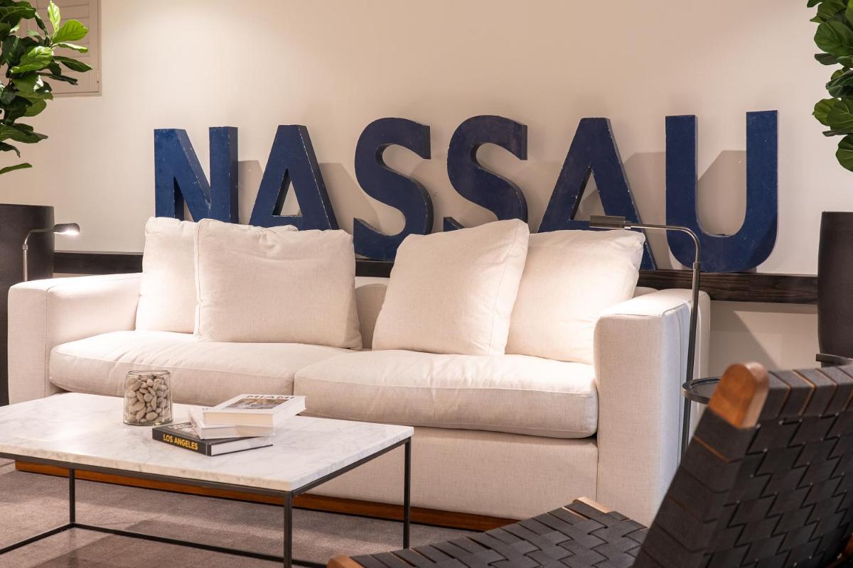 Nassau Suite Hotel - image 6