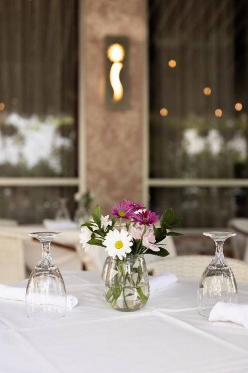 Crest Hotel Suites - image 24