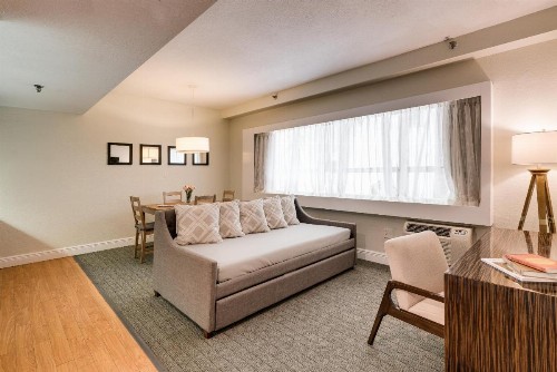 Crest Hotel Suites - image 26