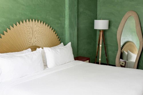 Crest Hotel Suites - image 34
