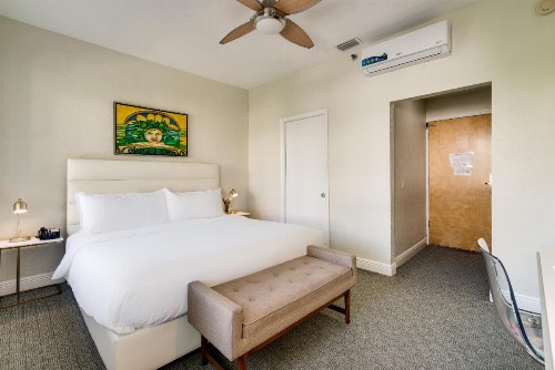 Crest Hotel Suites - image 46
