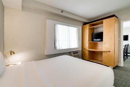 Crest Hotel Suites - image 48