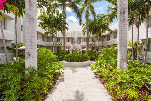 South Beach Hotel - image 12