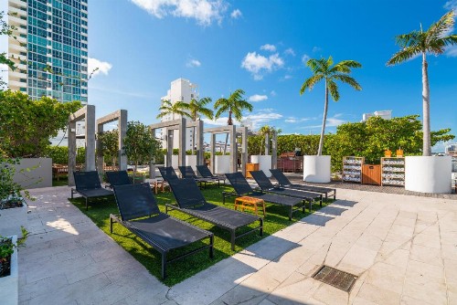 South Beach Hotel - image 7