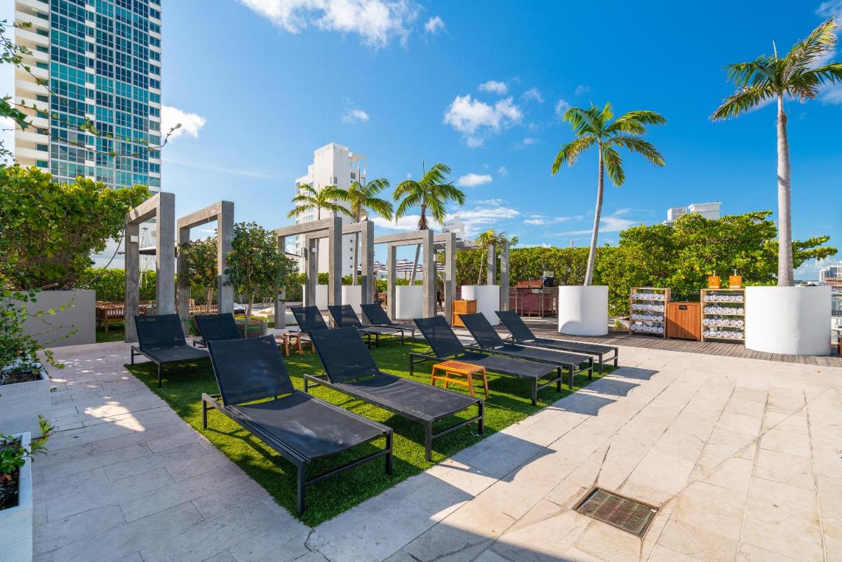 South Beach Hotel - image 7