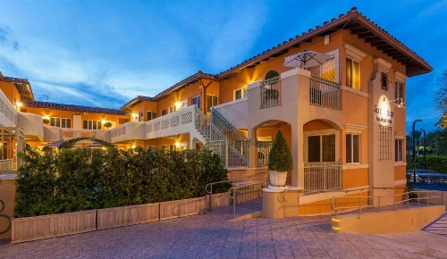 Sun Harbour Boutique Hotel - image 27