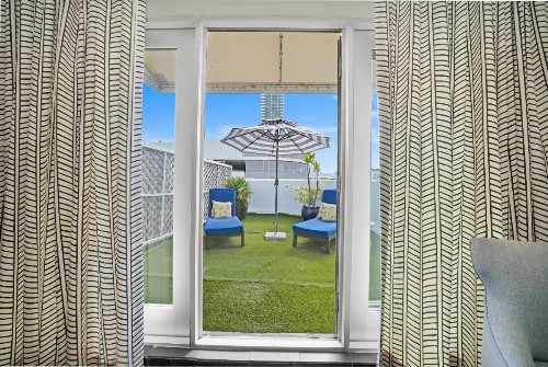 Riviera Suites - image 2