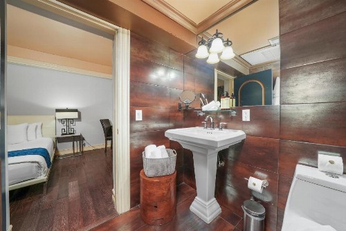 Riviera Suites - image 21
