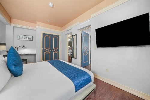 Riviera Suites - image 29