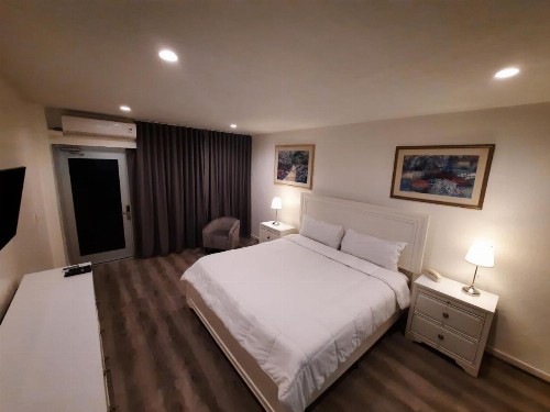 Stardust Hotel - image 22