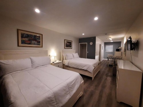 Stardust Hotel - image 26