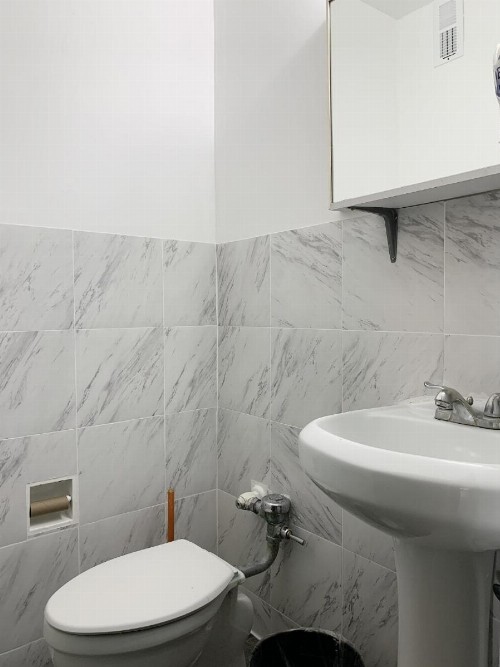 South Beach Rooms and Hostel - image 20