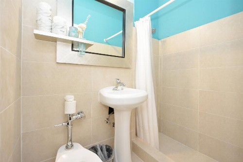 South Beach Rooms and Hostel - image 21
