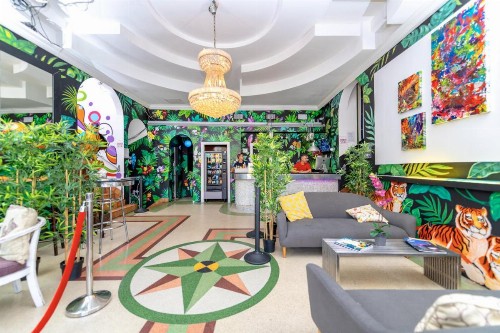 South Beach Rooms and Hostel - image 9