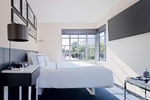Gale South Beach Curio Collection By Hilton - image 31