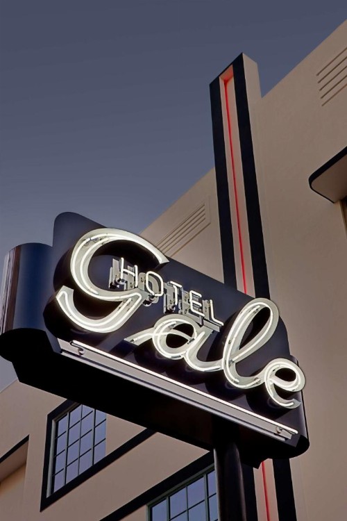 Gale South Beach Curio Collection By Hilton - image 9