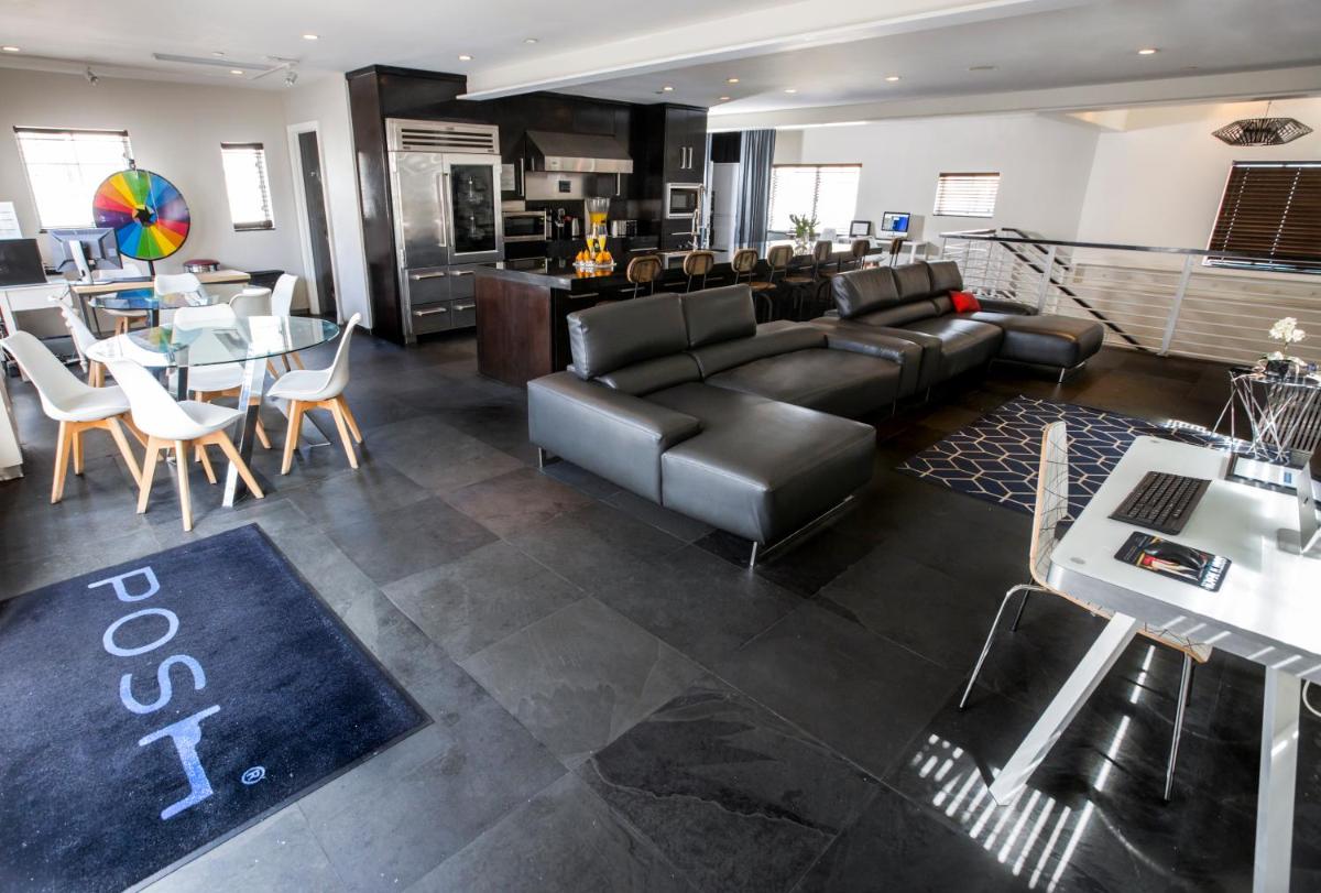 Posh South Beach - image 4