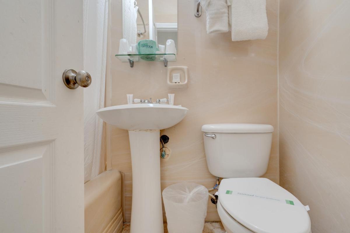James Hotel - image 3