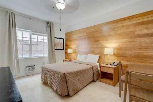 James Hotel - image 5