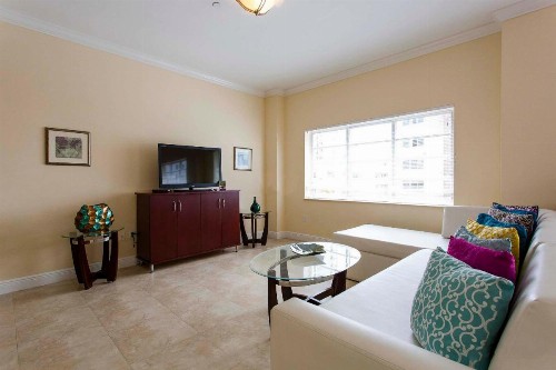Westover Arms Hotel - image 26