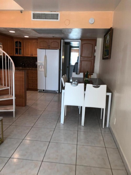 0cean front Townhouse - image 26