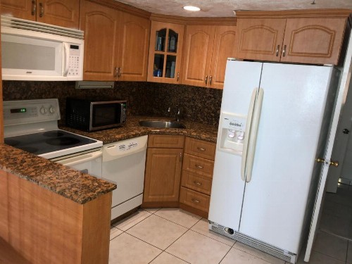 0cean front Townhouse - image 29