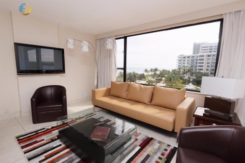 Deluxe Beach Resort - HORA RENTALS - image 6