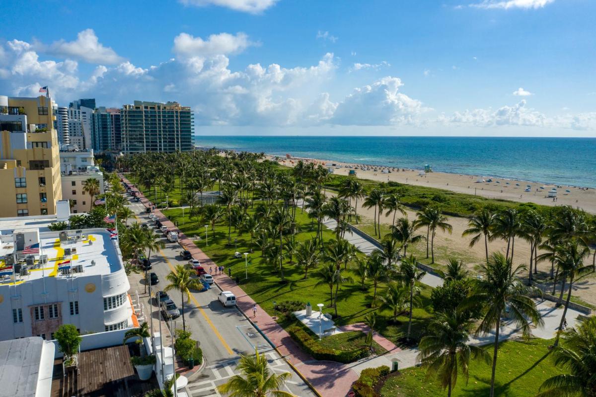 Leslie Hotel Ocean Drive - image 2