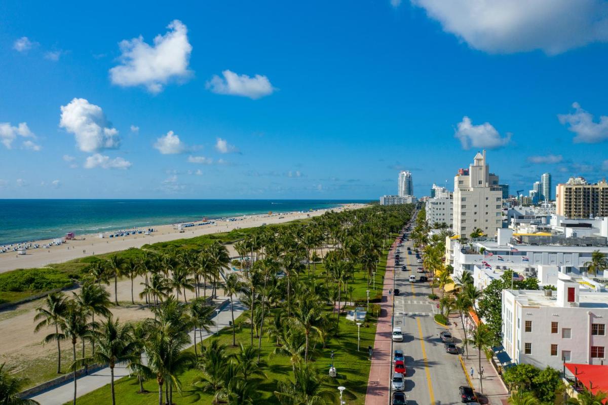 Leslie Hotel Ocean Drive - image 4