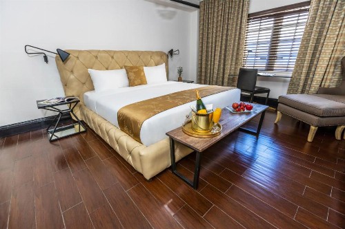 Hotel Croydon - image 9