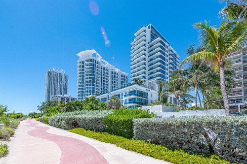 Churchill Suites Monte Carlo Miami Beach - image 11