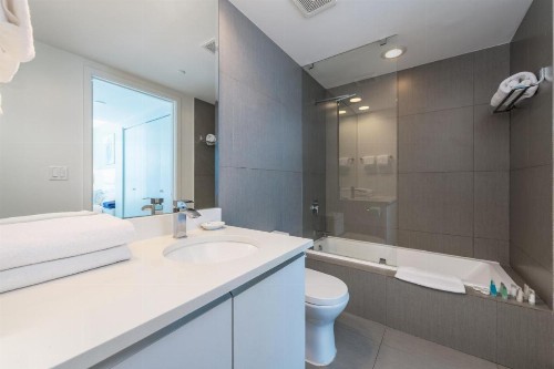 Churchill Suites Monte Carlo Miami Beach - image 7